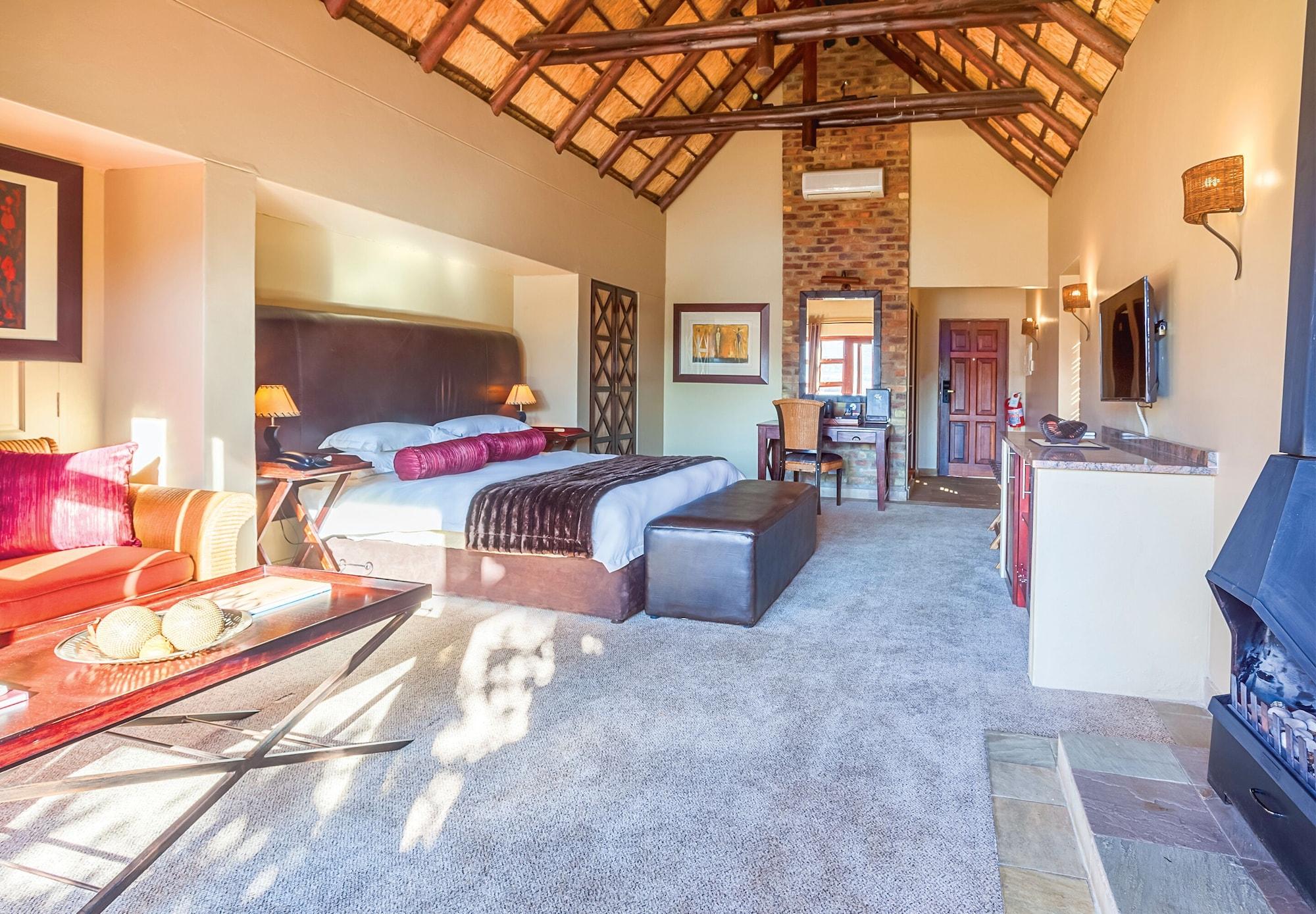 Kloofzicht Lodge&Spa Krugersdorp Exterior foto Executive Suite at Protea Hotel, Silver Lakes